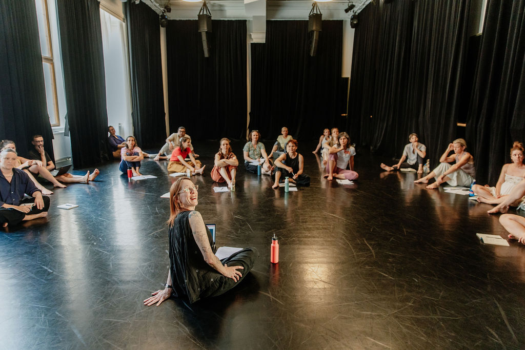 Inner Speech as a Stage Gesture in Instant Composition. Theoretical panel Inner speech as a stage gesture in instant composition. Photo: Tereza Jakoubková Photography.